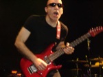 Jason_Lascheit-J63/Joe-Satriani-May-10-06-040