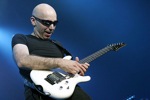 Michel_Dellaiera/satriani_joe01