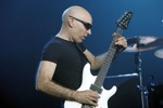 Michel_Dellaiera/satriani_joe03