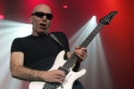 Michel_Dellaiera/satriani_joe07