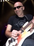 Heather_Deeks-Spilly/Joe-Satriani-Big-Smile!--Montreal-Bell-Center-April-4,-2007